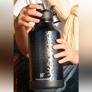 NIB Hydraflow 64oz Crusader Stainless Steel Growler Bottle 2-in-1 Lid